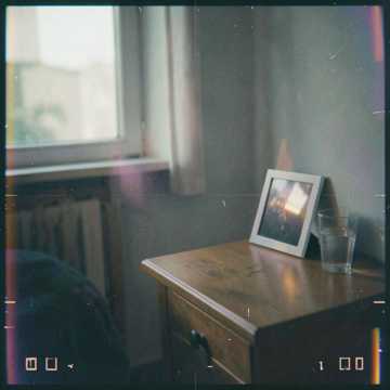 پای عکس‌هات Cover